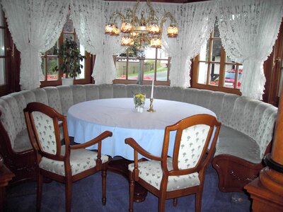 Room setup furniture