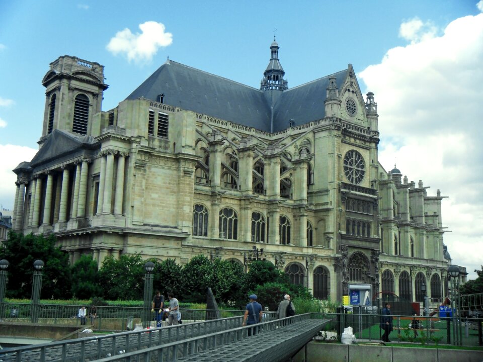 Paris religion monument photo