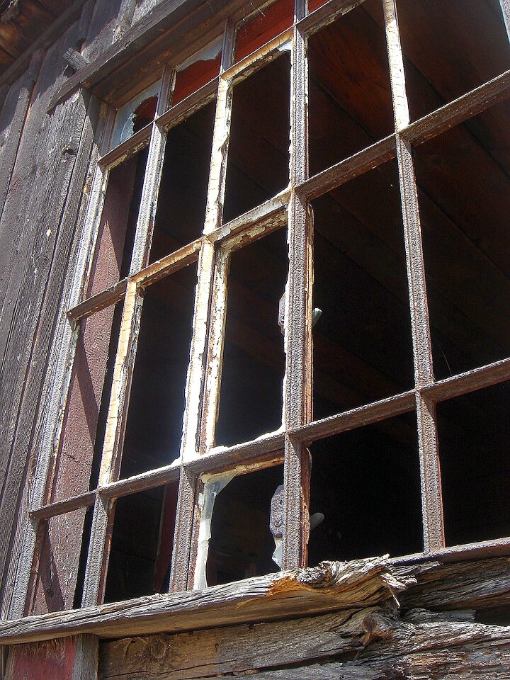 Wooden emptiness abandoned