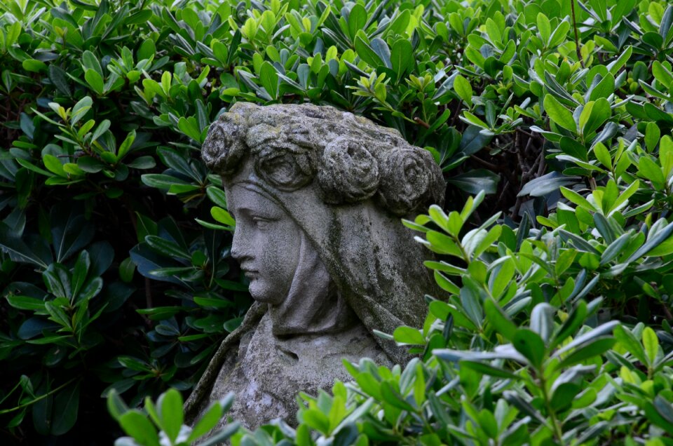 Sculptor historically italy