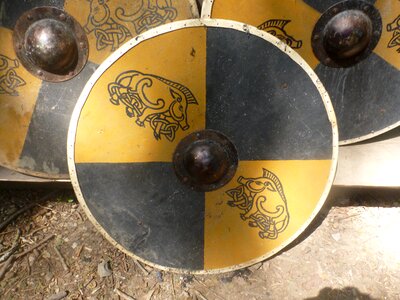 Historically harnisch weapons