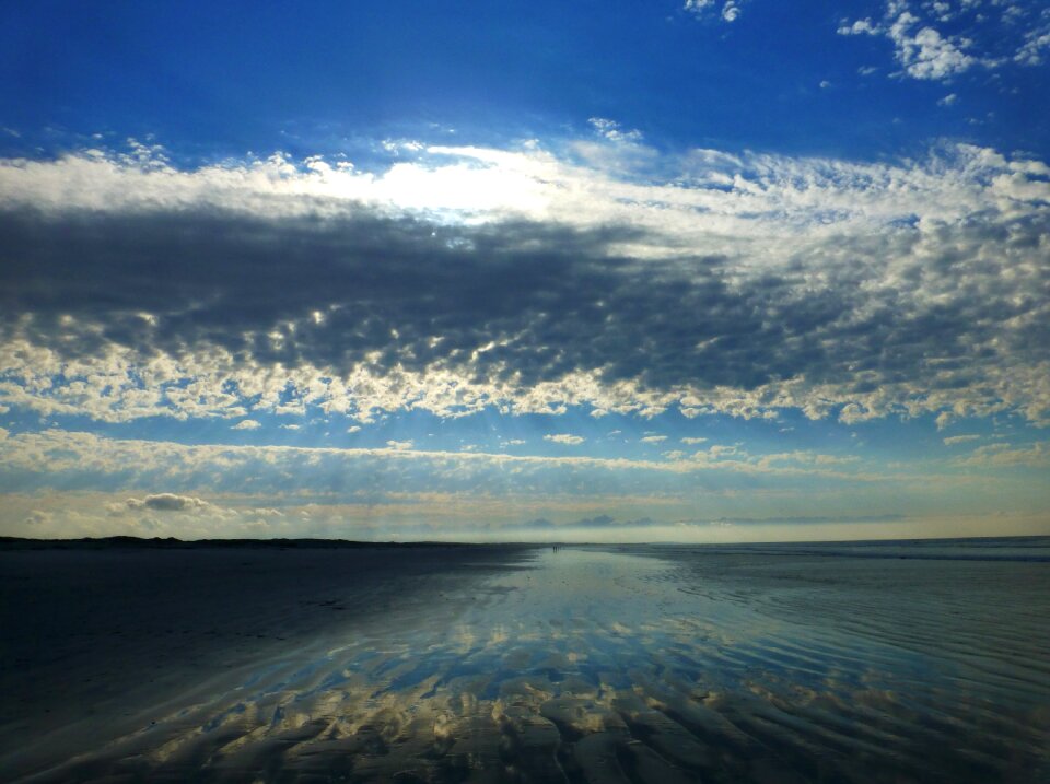 Shadow play sand water