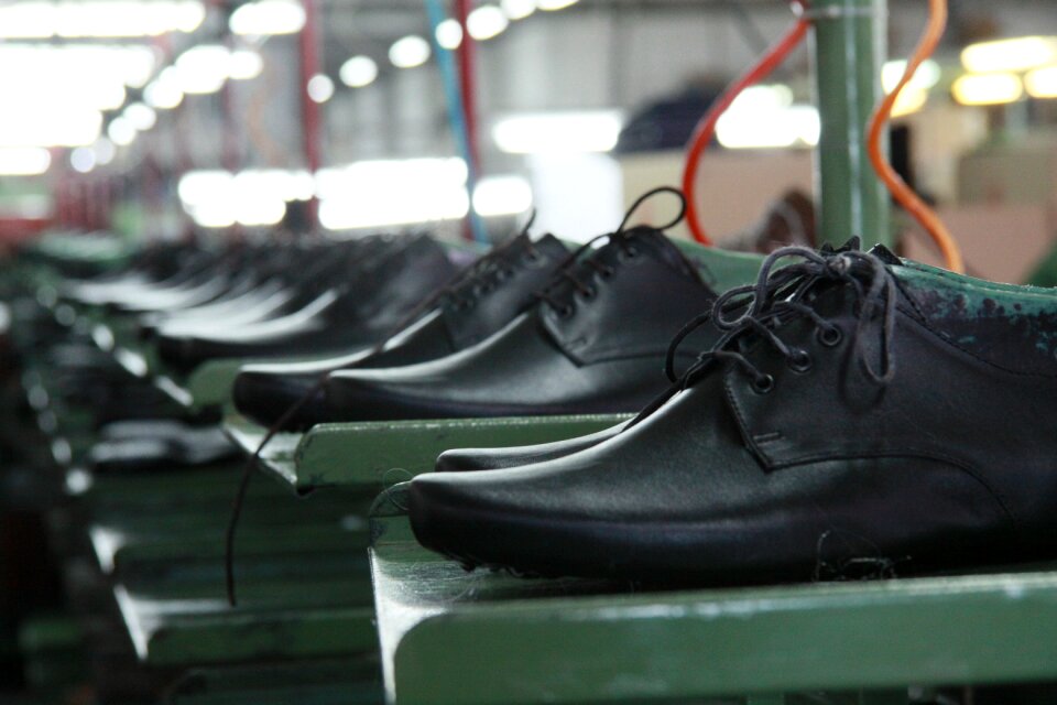Men's shoes near mint easily