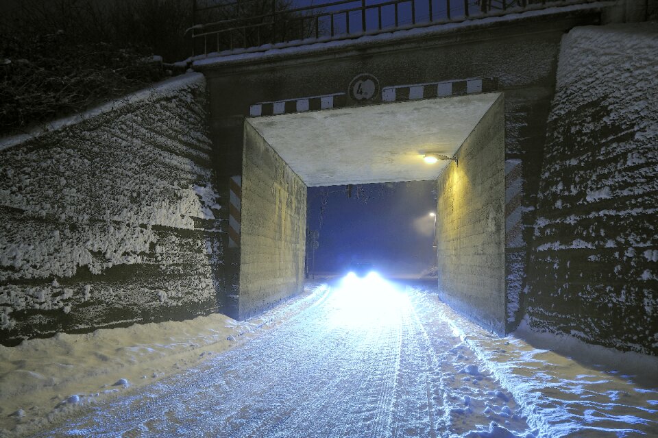 Snow spotlight tunnel