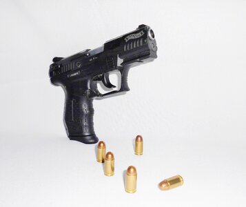 Weapon hand gun ammunition photo
