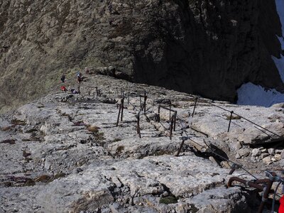 Wire rope descent help girensattel