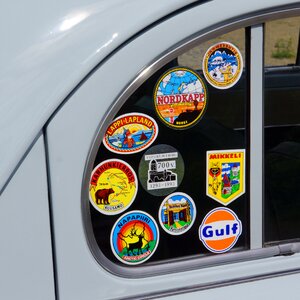 Tourism souvenir glue