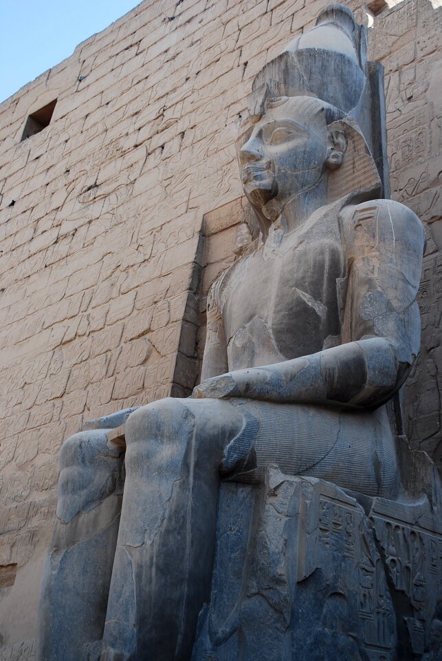 Egypt statue temple