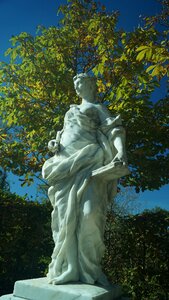 Farm segovia sculpture