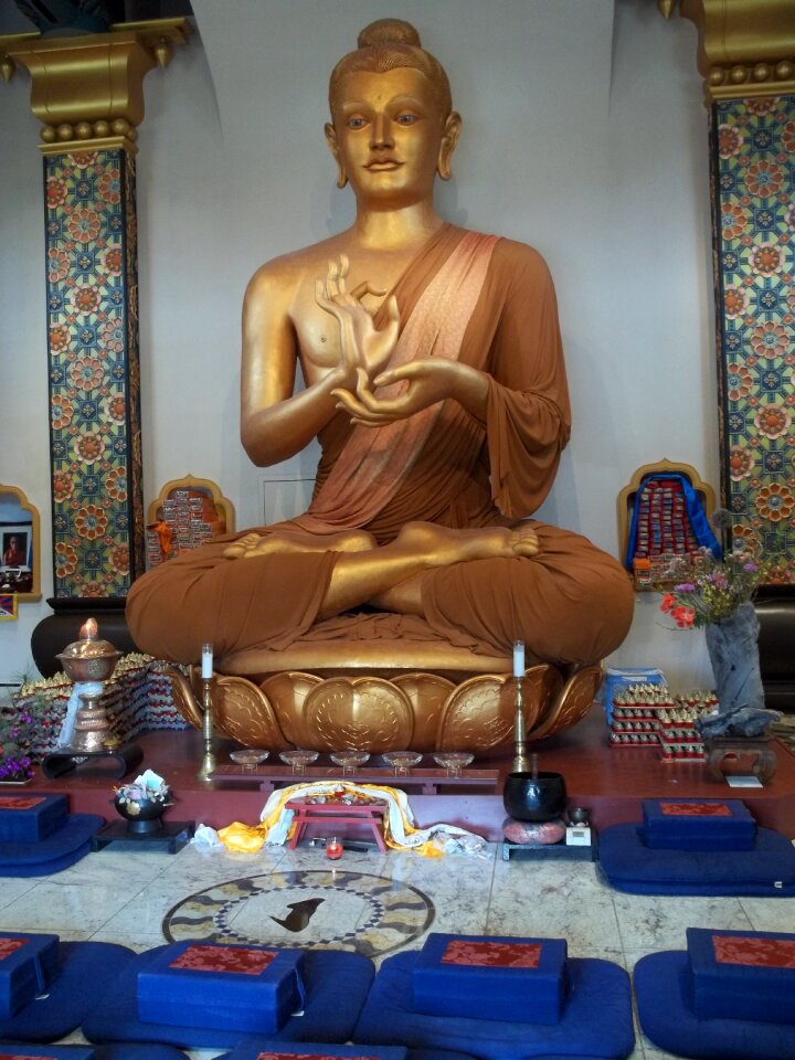 Religion statue temple