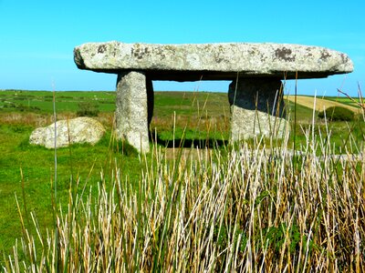 Cornwall south gland dolmen