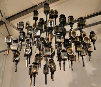 The vehicle antique auto monument