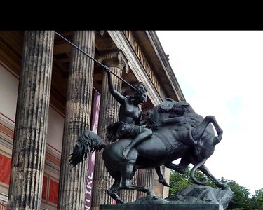 The statue figure monument photo