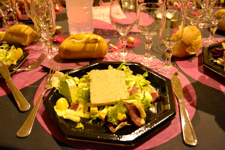 Plate knife glasses