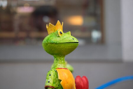 Animal metal statue