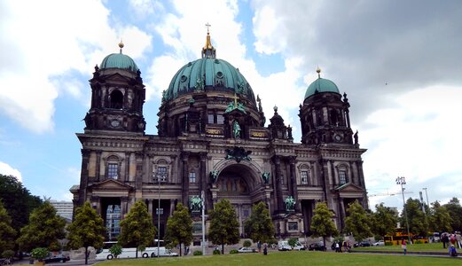 Monument building architecture