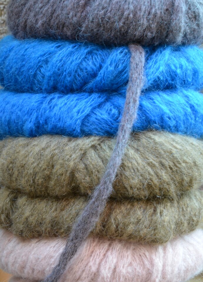 Cat's cradle soft knitwear