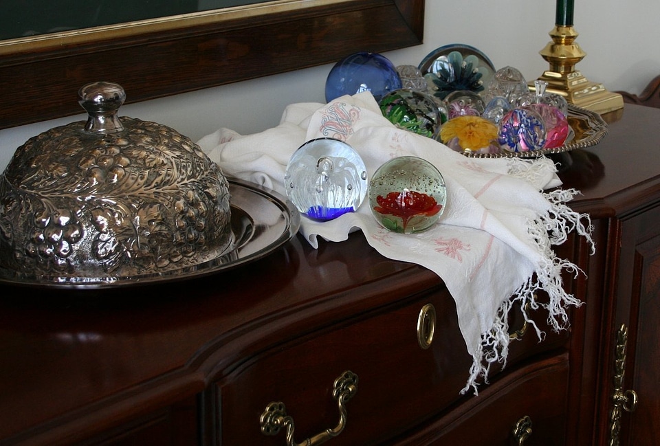 Sphere furniture ledge