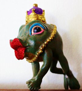 Crown green fairy tales
