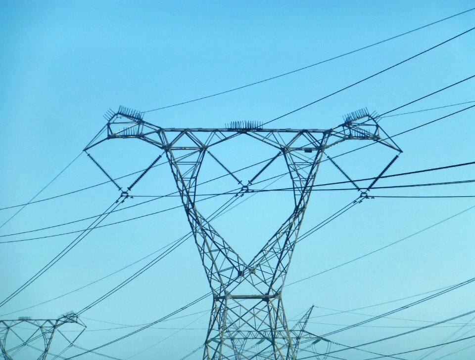 Electricity lines current