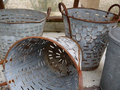 Baskets metal rusty