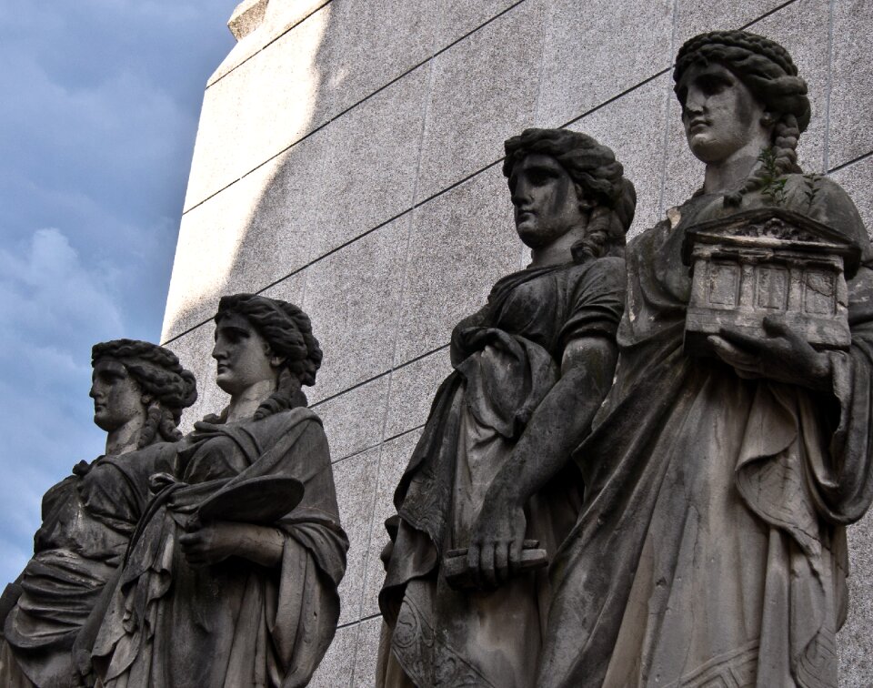 Art monument greek