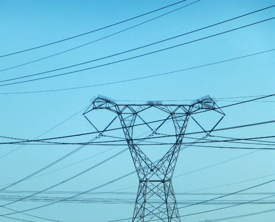 Electricity lines current
