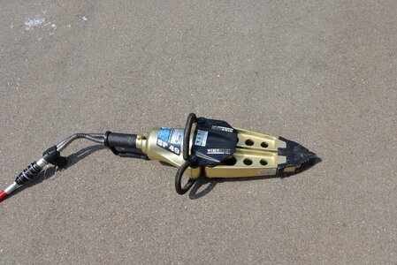 Fire tongs scissors emergency