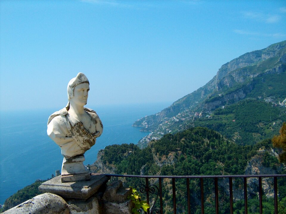 Amalfi coast ravello villa cimbrone