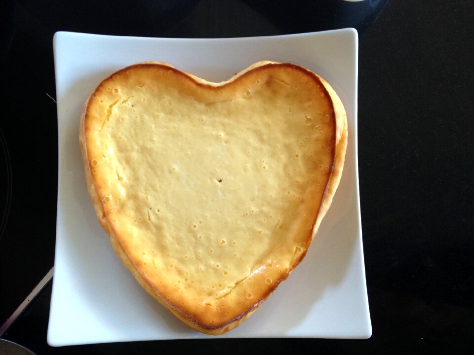 Bake heart cake celebration