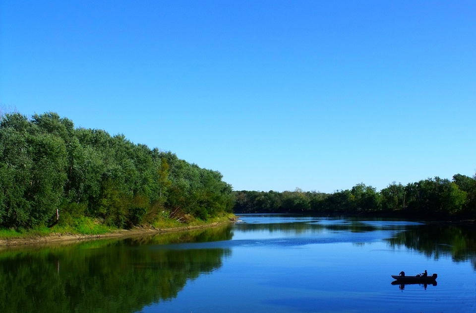 Water boat country