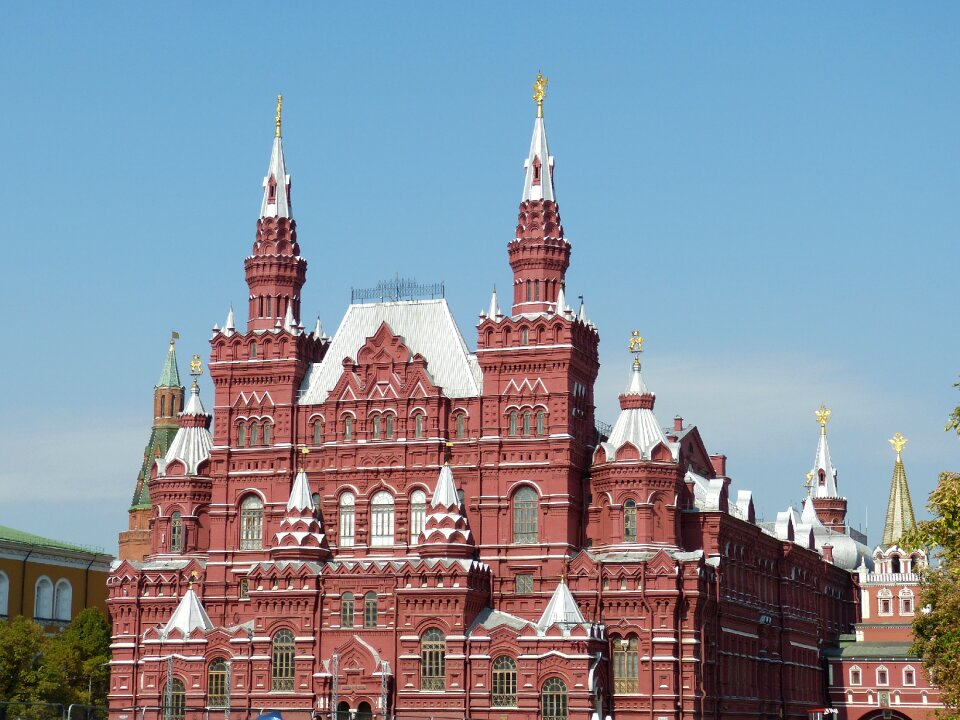 Capital red square architecture