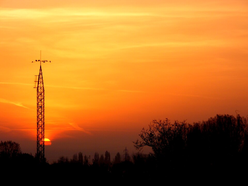Red cloud pole