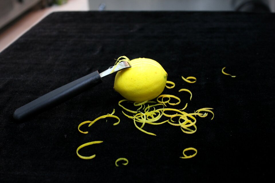 Lemon citrus lemon peel