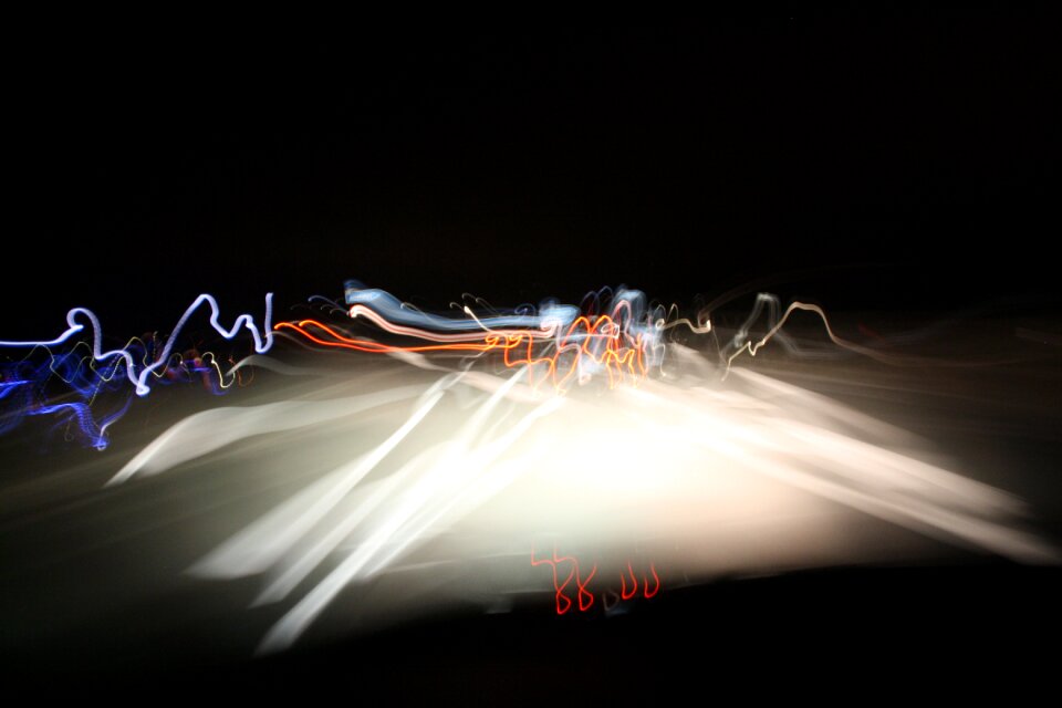 Out of focus bokeh wobbles