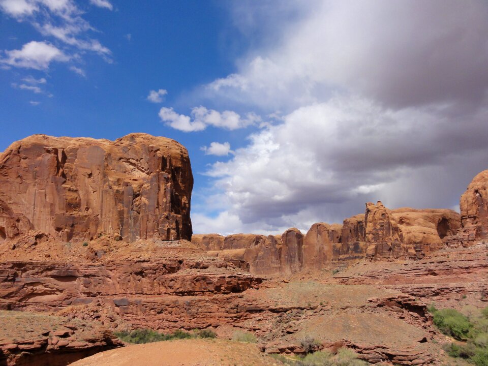 Clouds horizon stone photo