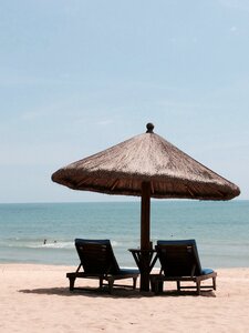 Sun visor chair sea water photo