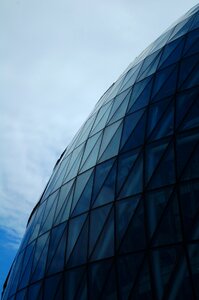 Building modern glass