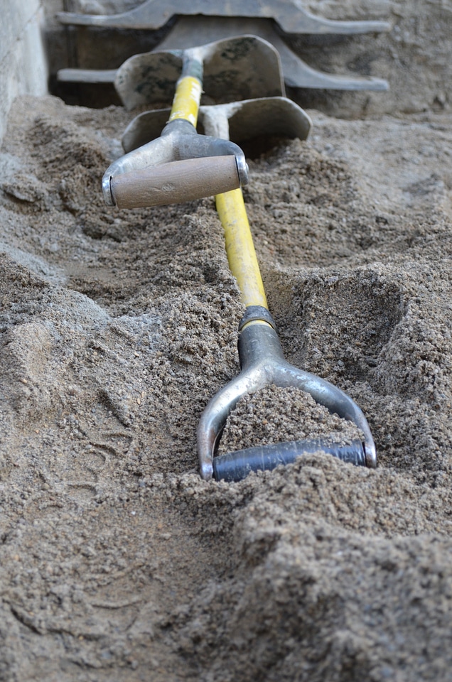 Digging sand excavation