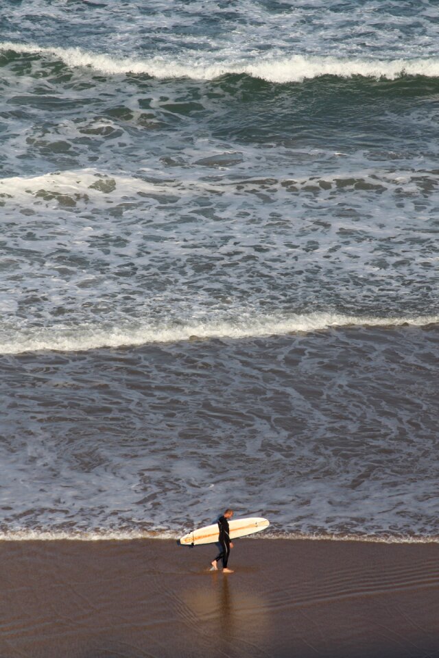 Surf waves sea