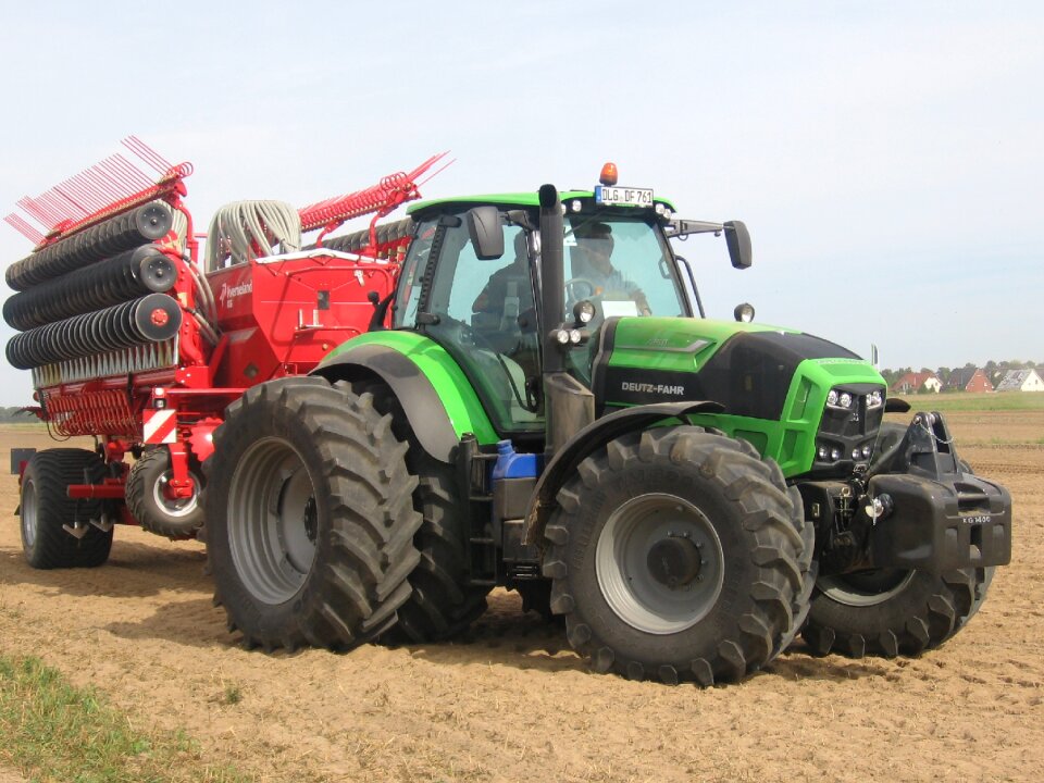Deutz-fahr agriculture machines
