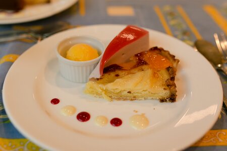 Cake dessert