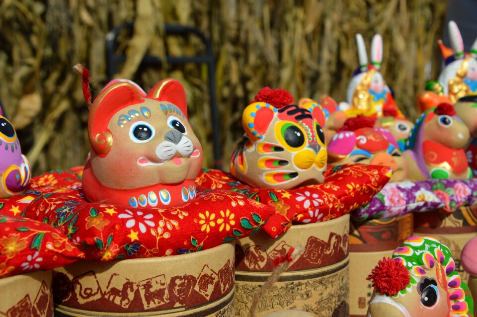 Culture sculpture colorful