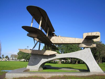 Lisbon aircraft monument