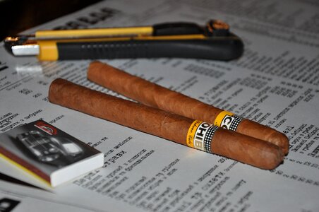Matches smoking tobacco
