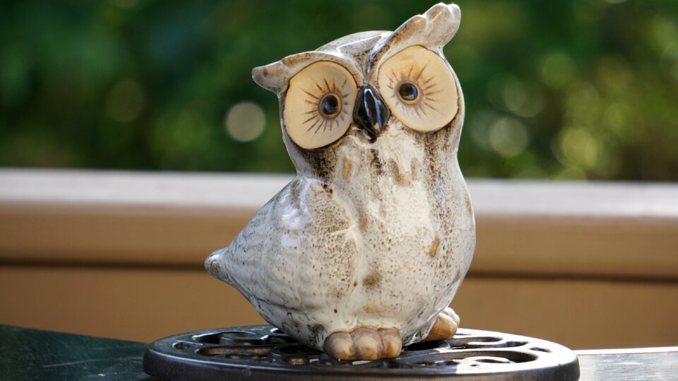 Bird ornament figurine