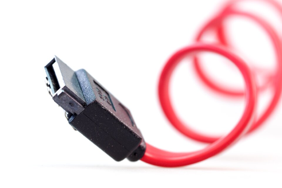 S-ata connection plug