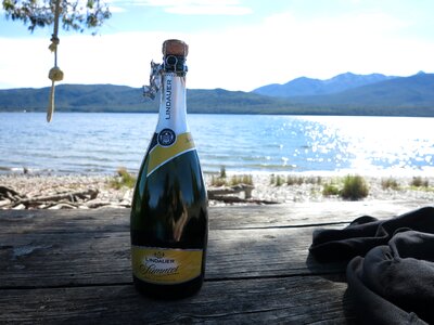 Champagne lake serenity