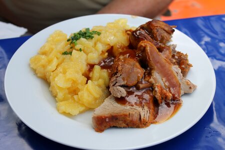 Pig food delicious