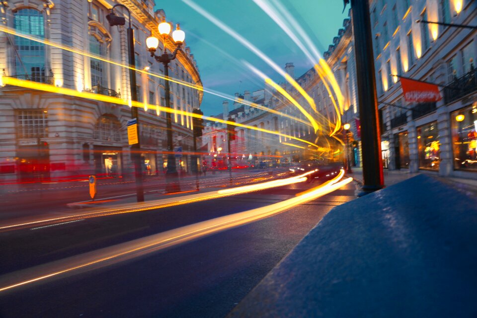 Night regent street bus